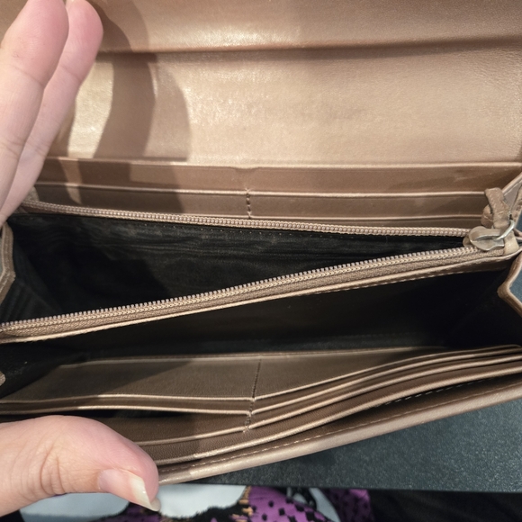 Gucci Lovely Heart GG Canvas Continental Long Wallet - Picture 8 of 12